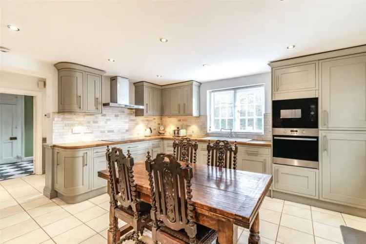 House for sale with 4 bedrooms, The Parrock, Gravesend