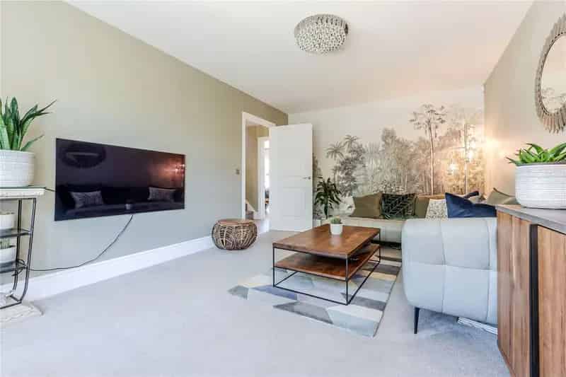 Four Double Bedroom Detached Home Horsforth Vale
