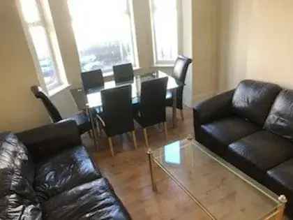 6 Bedroom House Manchester Student Accommodation