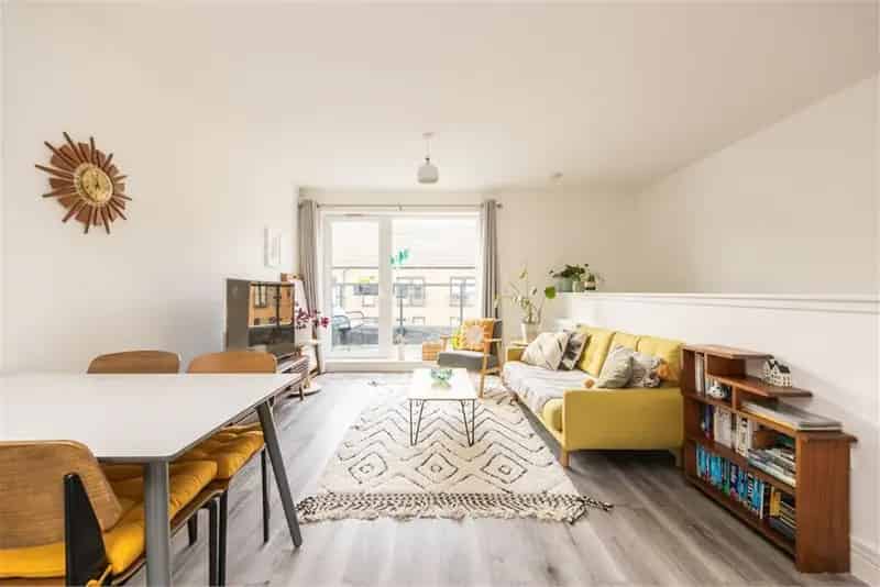 3 Bed Maisonette for Sale in Shore District