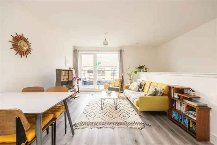 3 Bed Maisonette for Sale in Shore District