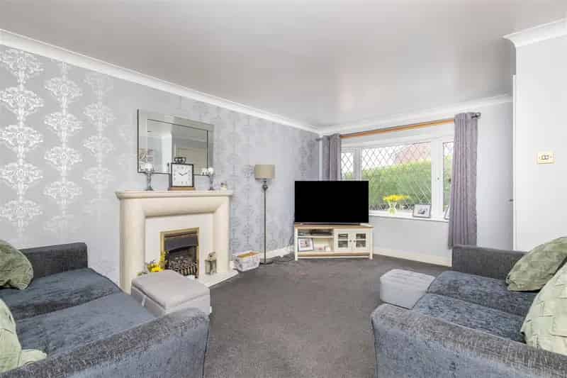 4 Bedroom Semi Detached House to Rent