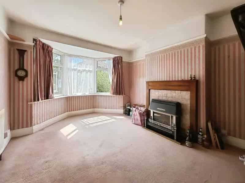 3 Bedroom House For Sale in Harrogate No Onward Chain