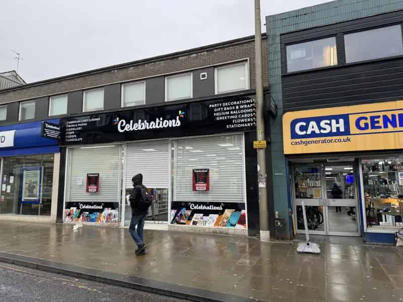 Town Centre Retail Premises 3913 sq ft Wishaw