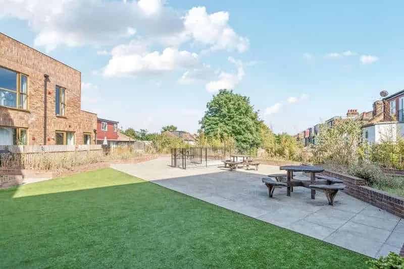 1 bed flat for sale