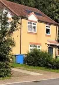 3 Bedroom House with Garden Near City Centre