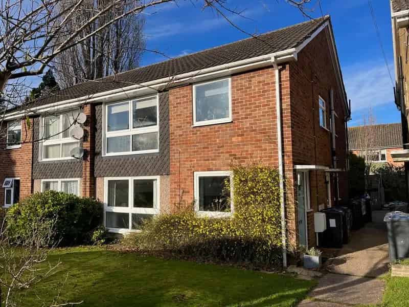 2 Bedroom Maisonette To Rent