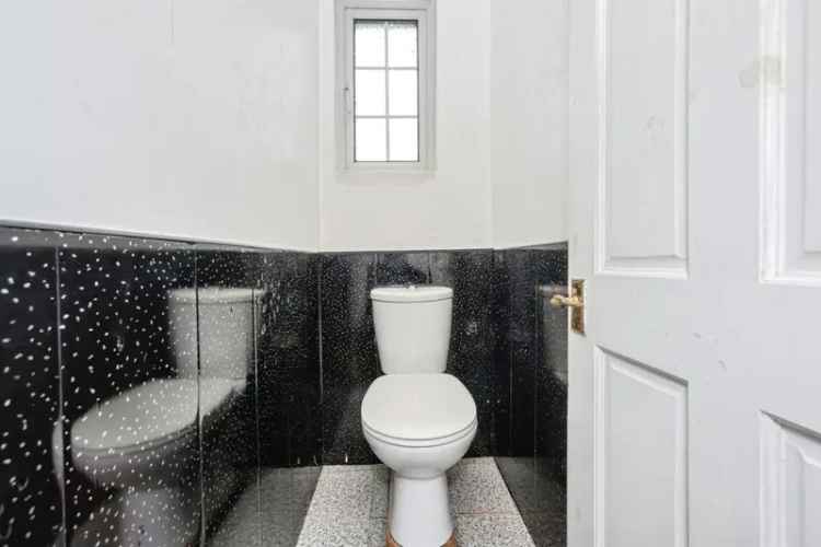 Three Bedroom House For Auction Chain Free Off Road Parking