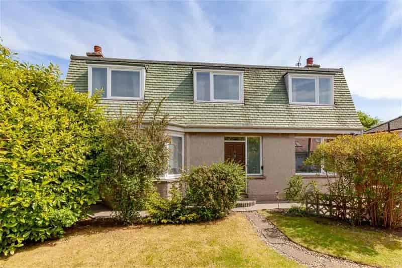 3 Bed Detached House with 2 Reception Rooms Corstorphine