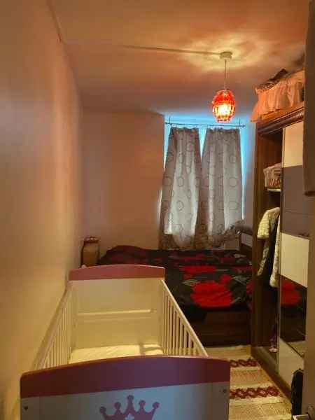 Flat For Rent in London, England