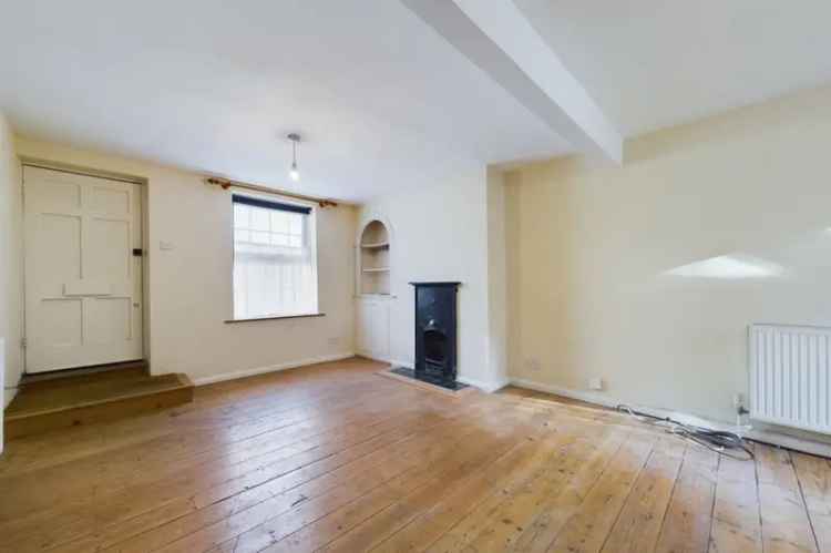 2 Bedroom House Deal Town Centre Near Pier