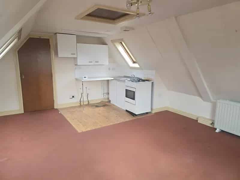 5 Bedroom Terraced House for Sale