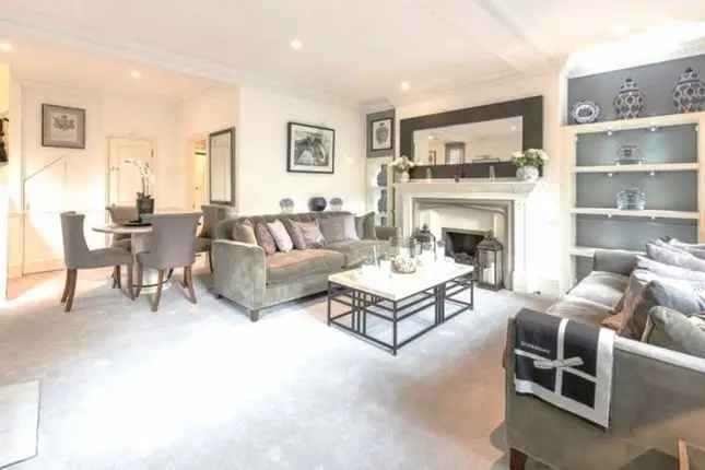 Three Bedroom Mews House Hampstead Village NW3