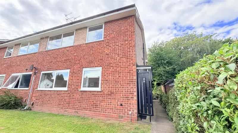 2 Bedroom Maisonette for Sale in Moseley Triangle