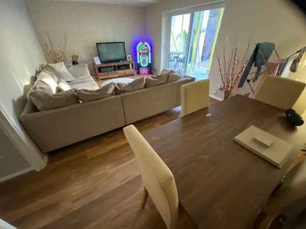 House For Rent in London, England