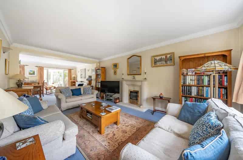 4 Bedroom Detached House Brookmans Park
