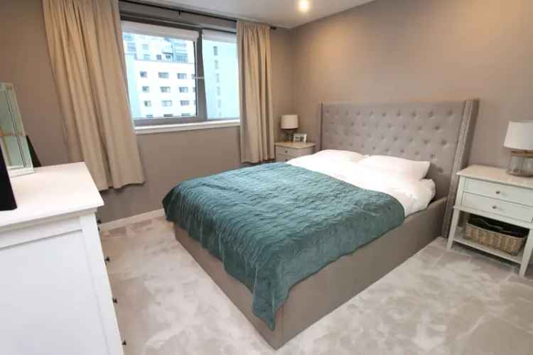 2 Bedroom Flat House to Rent Western Harbour