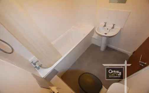 1 Bedroom Flat Southampton City Centre Near Solent University