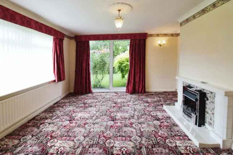 Bungalow For Sale in West Lindsey, England