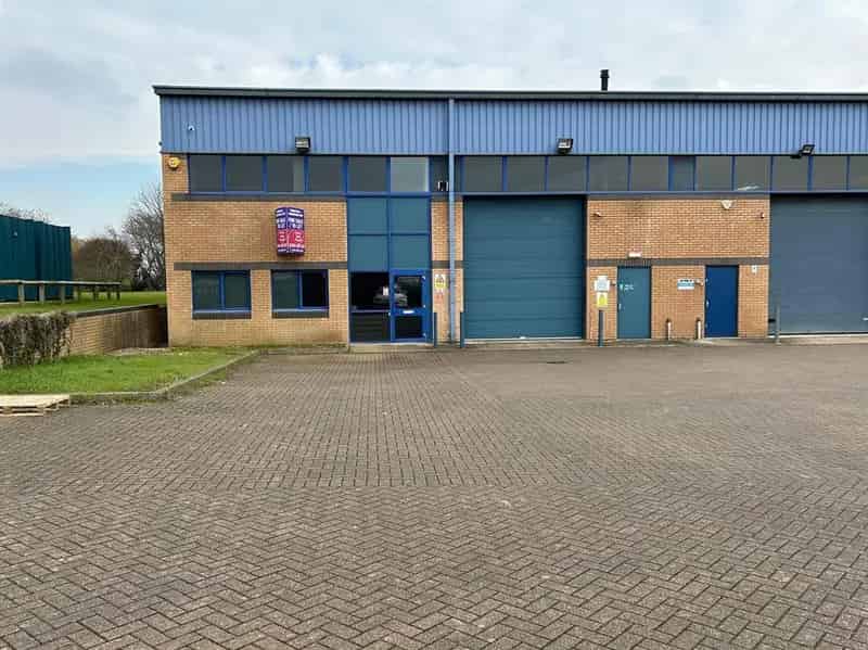 Modern Industrial Unit with Two-Story Office Space