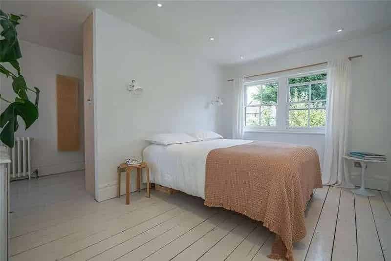4 Bed House for Sale Refurbished to High Spec