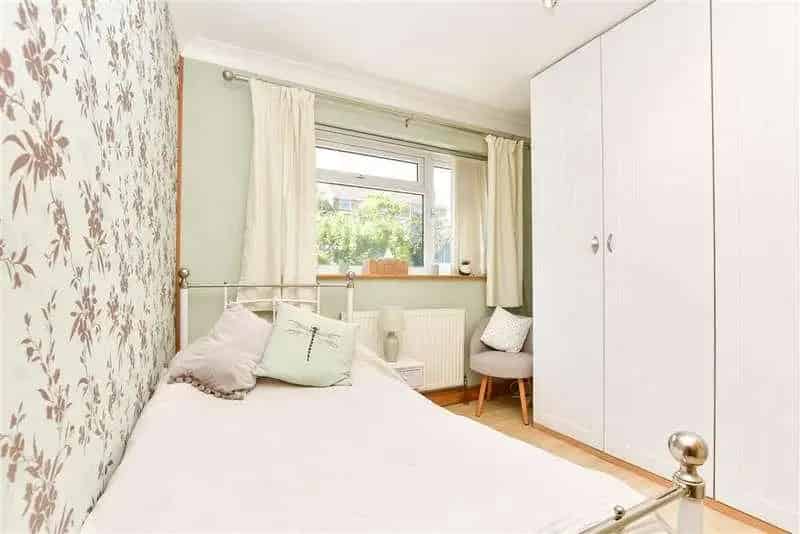 3 Bed Semi-Detached House for Sale