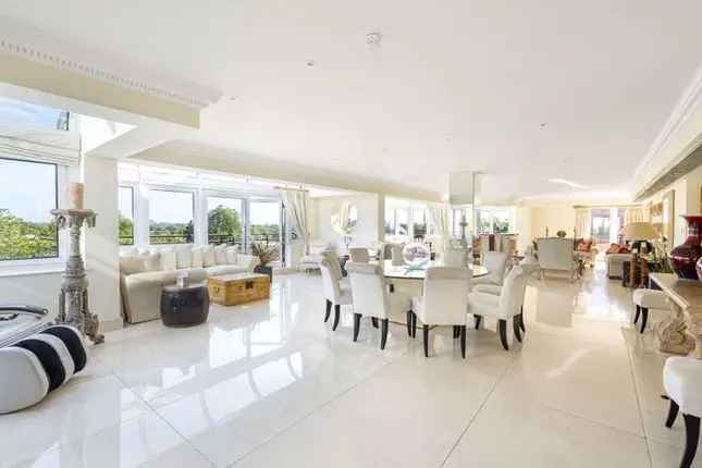 Luxury 5-Bedroom Penthouse Apartment in St Johns Wood