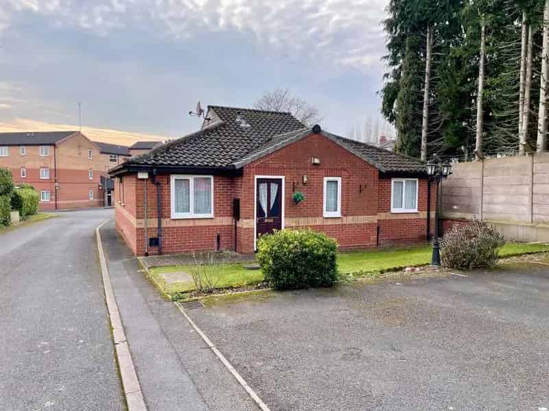 2 Bedroom Semi-Detached Bungalow for Sale