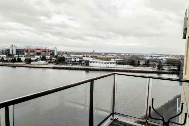 Salford Quays Waterfront Apartment 2 Beds 2 Baths Balcony Parking