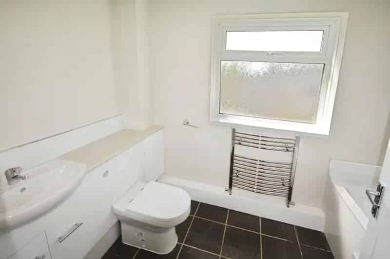 3 Bedroom Semi Detached House Chesterfield Derbyshire
