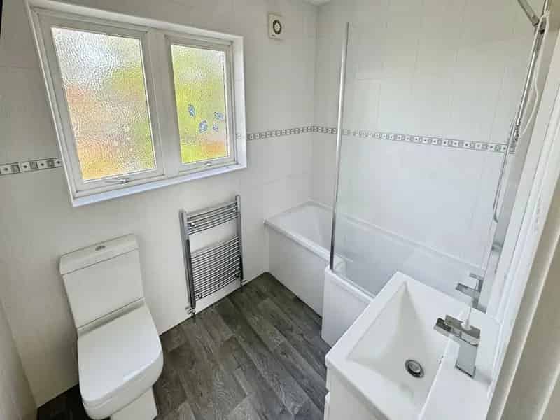 3 Bedroom Semi Detached House to Rent Castleford WF10