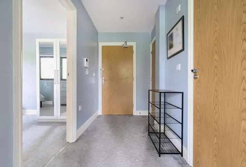 1 Bed Flat for Sale - Modern Apartment with Parking