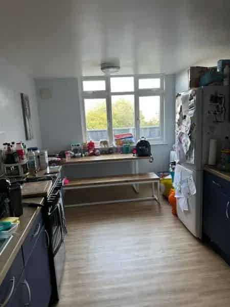 3 Bed House Near High Street with Parking and Large Balcony