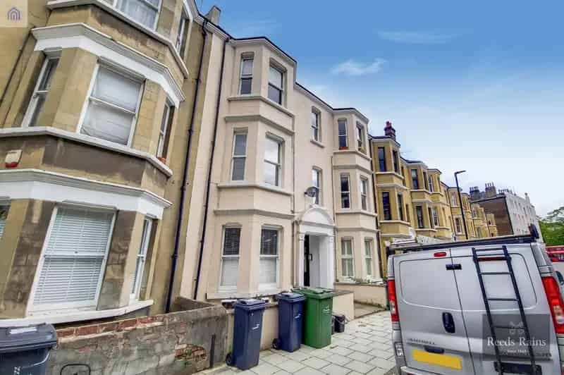 2 Bedroom Flat to Rent London SW9