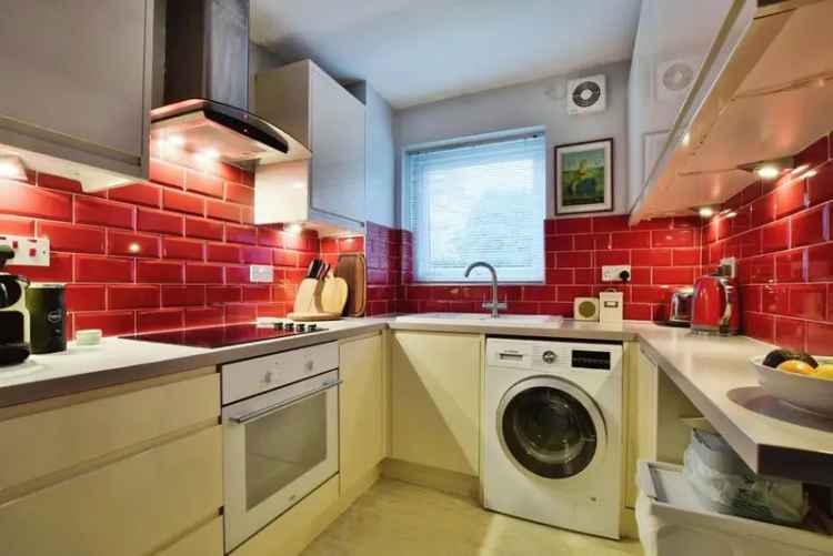 1 bedroom Flat for sale Wilmslow Cheshire SK9