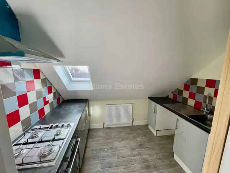1 Bedroom Flat House to Rent Near Thames Valley Business Park