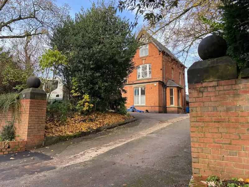 2 Bedroom Flat to Rent