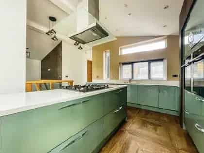 4 Bedroom Detached House Radyr Cardiff 190m²