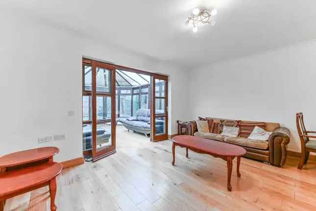 Terraced house to rent in Price Close, Tooting Bec, London SW17