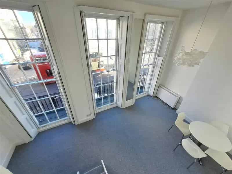 Bright Studio Flat near Brighton Royal Pavilion