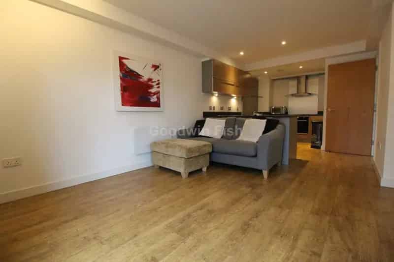 1 Bedroom Apartment House to Rent in Victorian Flour Mill