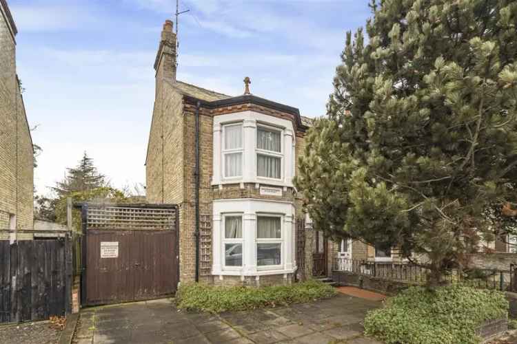 5 Bedroom Semi-Detached House for Sale