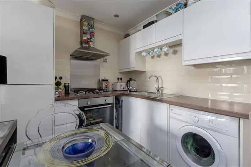 1 Bed Flat New Town Edinburgh - Modern Apartment Near Amenities
