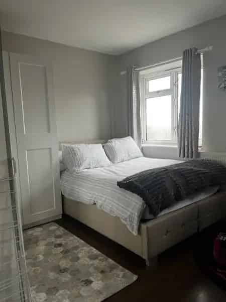 Two Bedroom Maisonette with Off-Street Parking