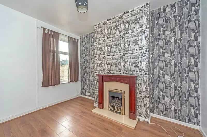 2 Bedroom Mid Terrace House to Rent Liverpool L4