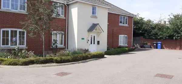 Flat For Rent in Babergh, England