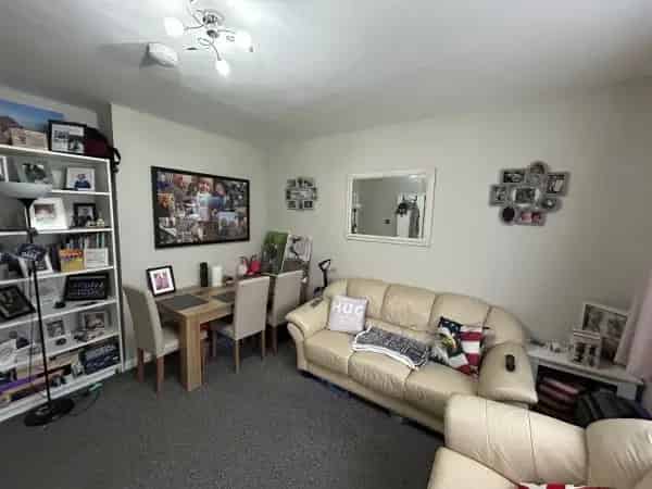 Quiet Bungalow with Garden and Parking