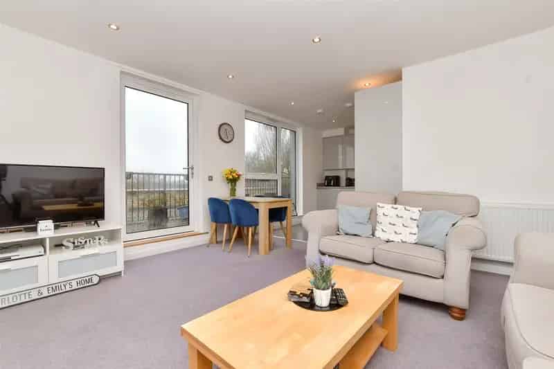 2 Bedroom Apartment For Sale - Modern Block - Allocated Parking