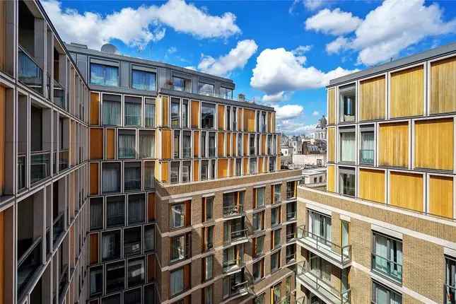 Flat for sale in Strand, Temple, London WC2R