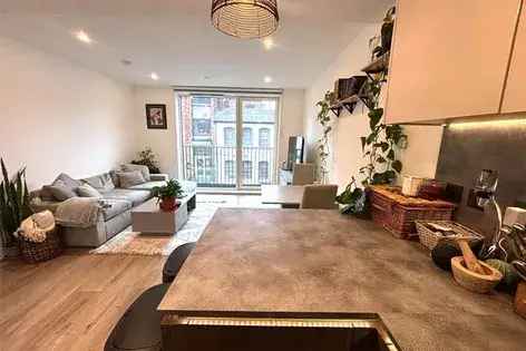 2 Bedroom Furnished Apartment Snow Hill Wharf London
